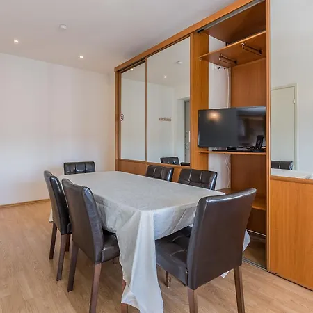 Best Apartments- Viru 2 Bedrooms Apartment